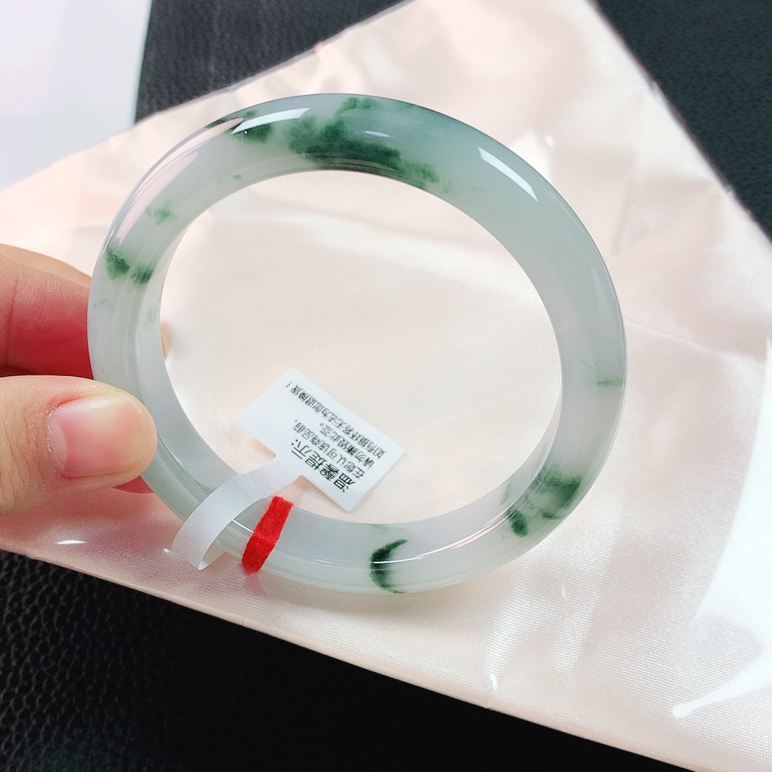 未镶嵌手镯翡翠58圈