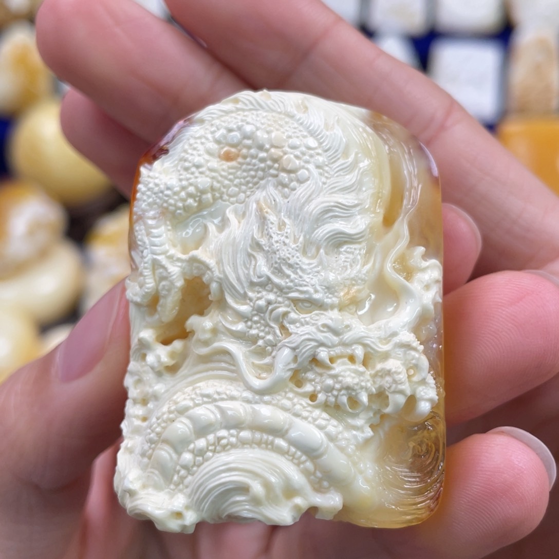 蜜蜡裸石未镶嵌琥珀蜜蜡雕刻龙牌