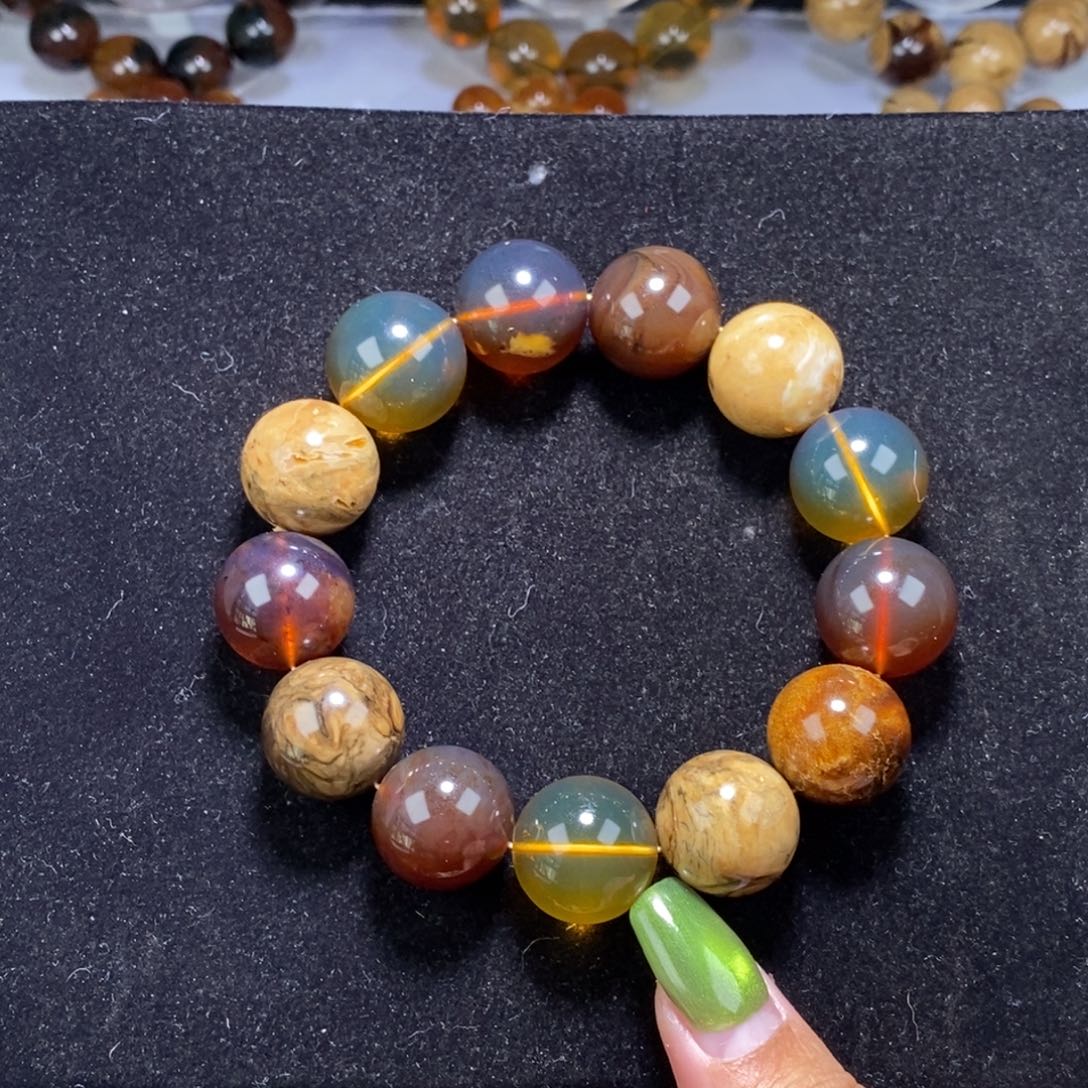 琥珀未镶嵌珠宝奇石