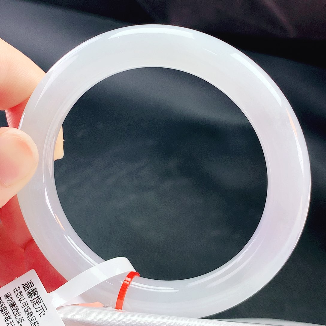 未镶嵌手镯（圆镯）翡翠59圈