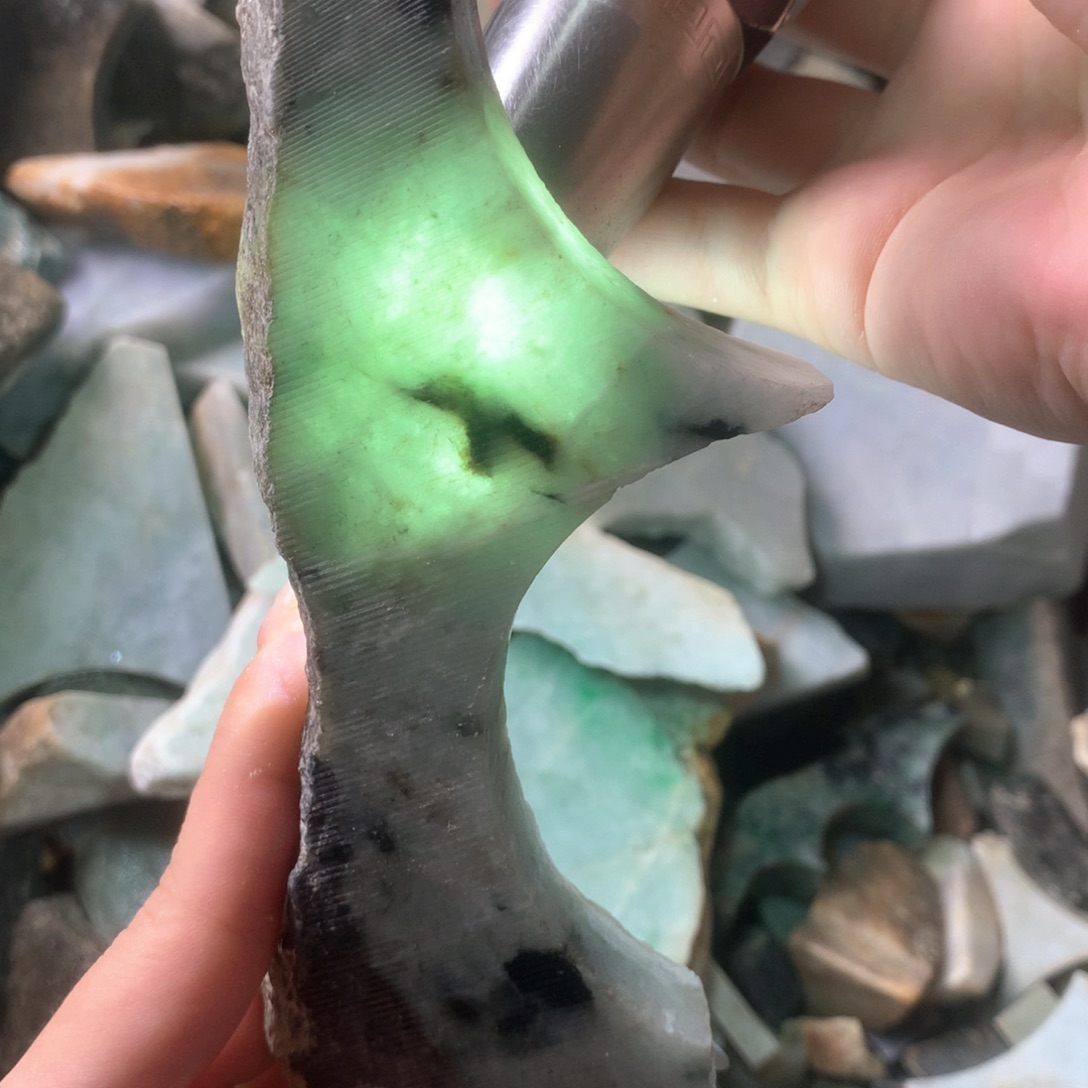 翡翠未镶嵌颈饰缅甸翡翠