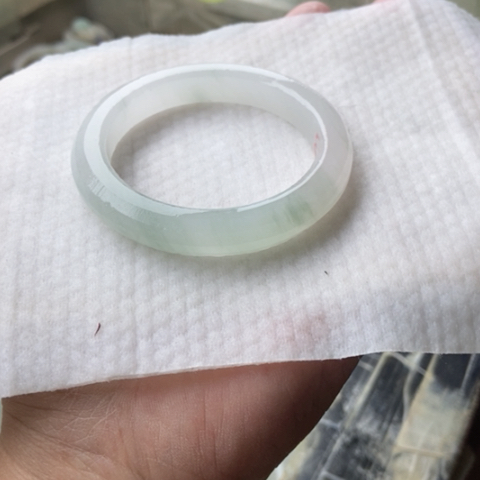 曹***曹石英质玉手镯未镶嵌加工定制