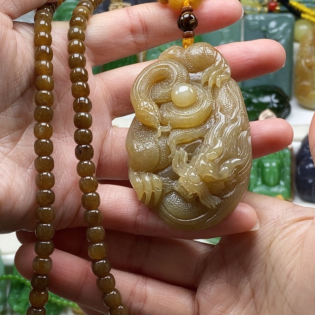 和田玉颈饰未镶嵌