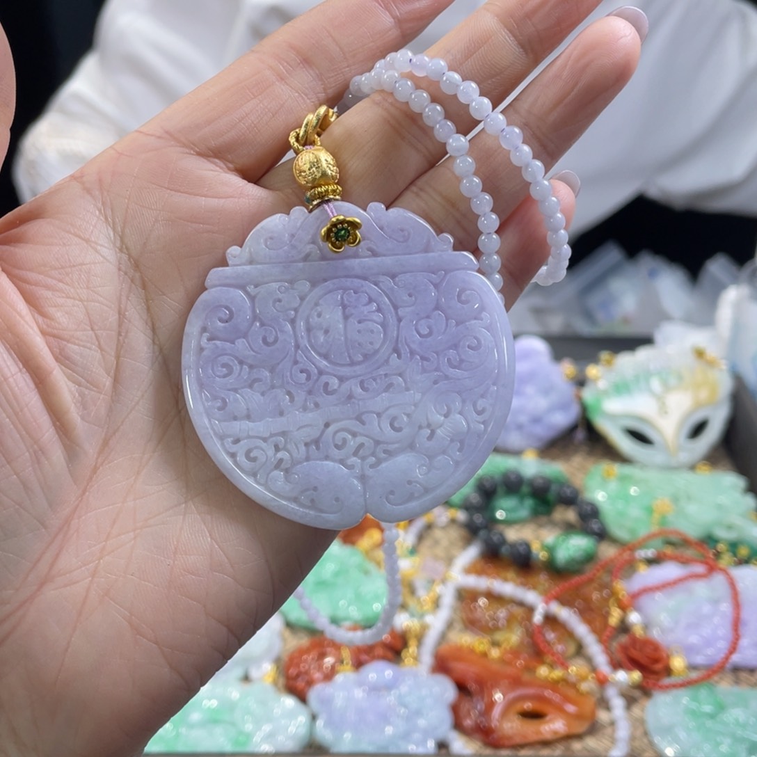 翡翠颈饰未镶嵌代编织