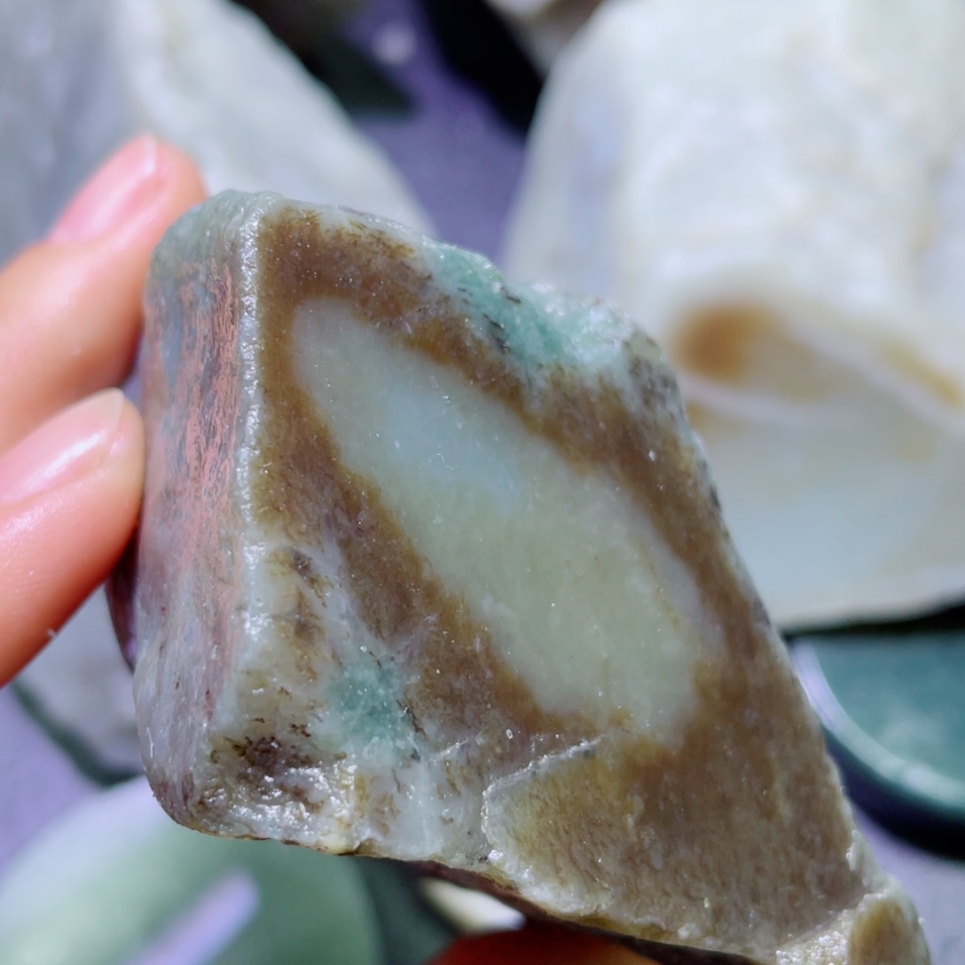 和田玉未镶嵌珠宝半成品