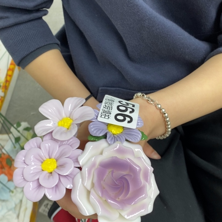 摆件陶瓷材料加工