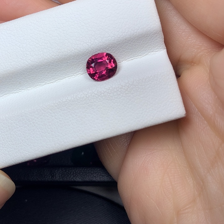 未镶嵌裸石碧玺1.07ct阿富汗红碧玺