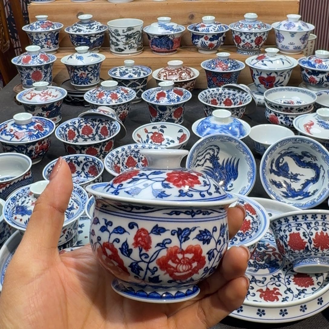 缠枝莲布袋微瑕盖碗