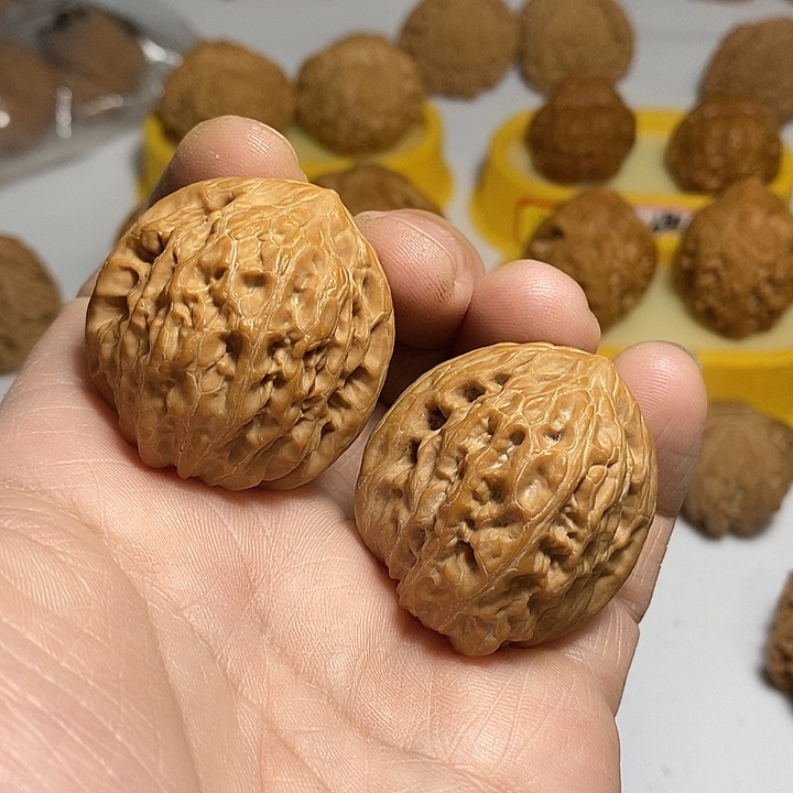 文玩核桃把件38尺，铁锤妹妹