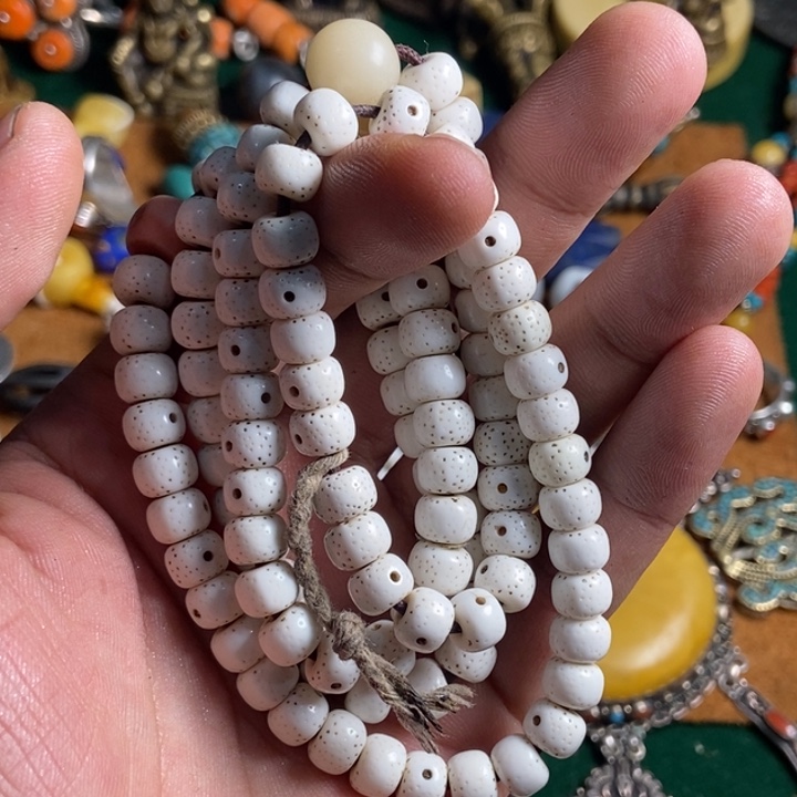 大叶紫檀（黑酸枝木类）网****?藏地配饰藏传配件