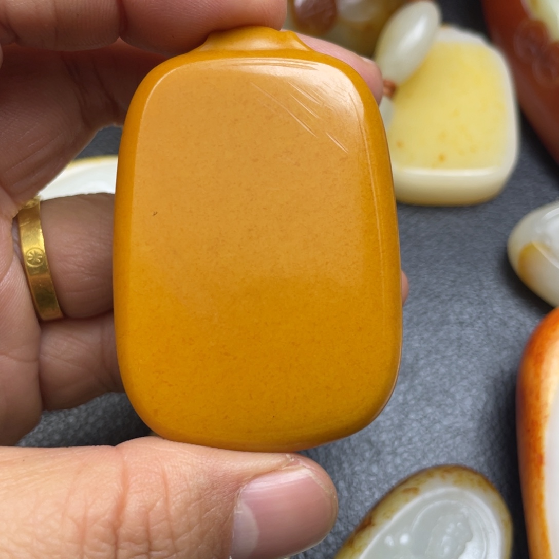 青***行和田玉未镶嵌挂件