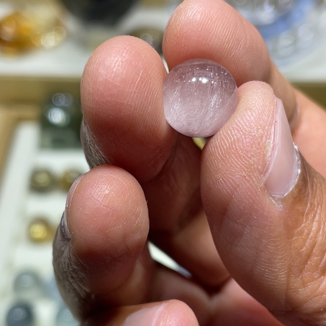 不***。珠宝半成品未镶嵌水晶