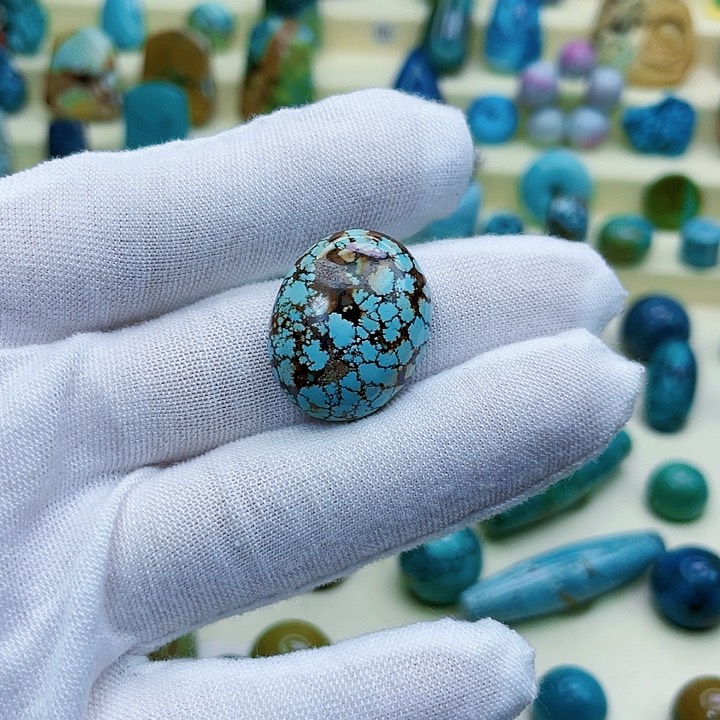 绿松石颈饰未镶嵌