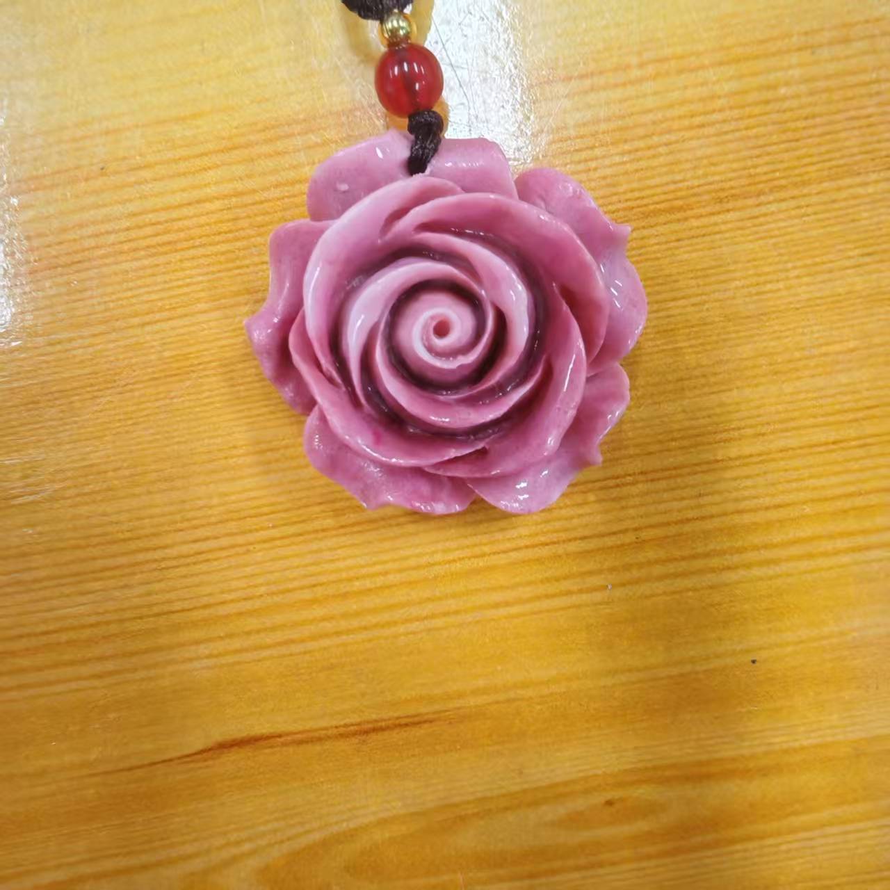  N071-经典鸡血玫瑰花吊坠