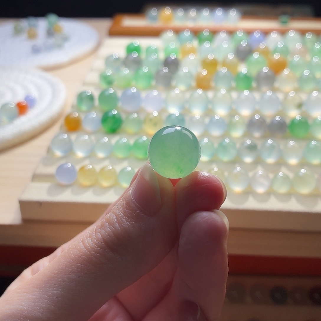 大***子翡翠散珠翡翠1099