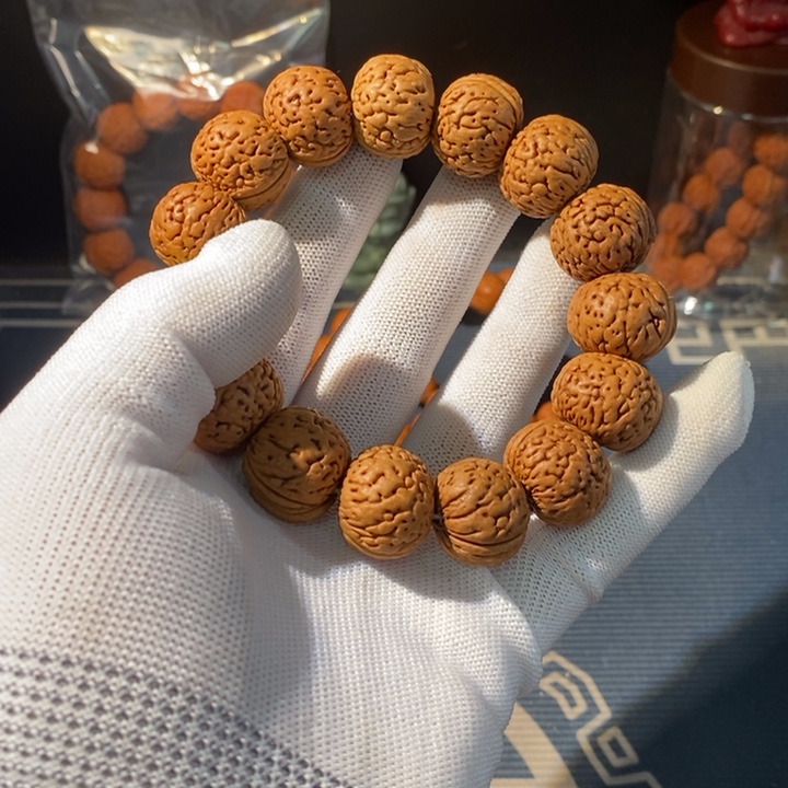 文玩核桃手串……7