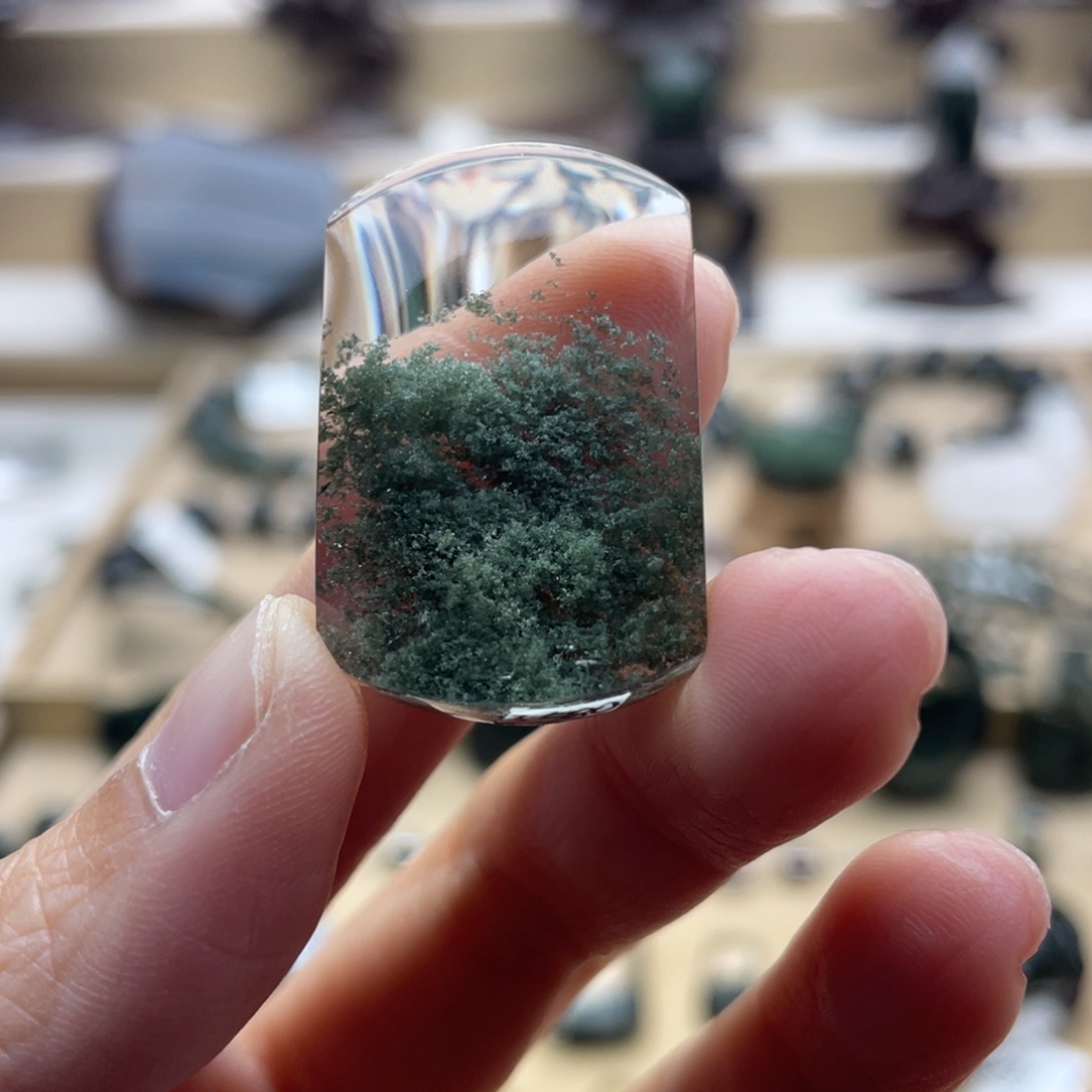 颈饰未镶嵌水晶绿幽灵吊坠