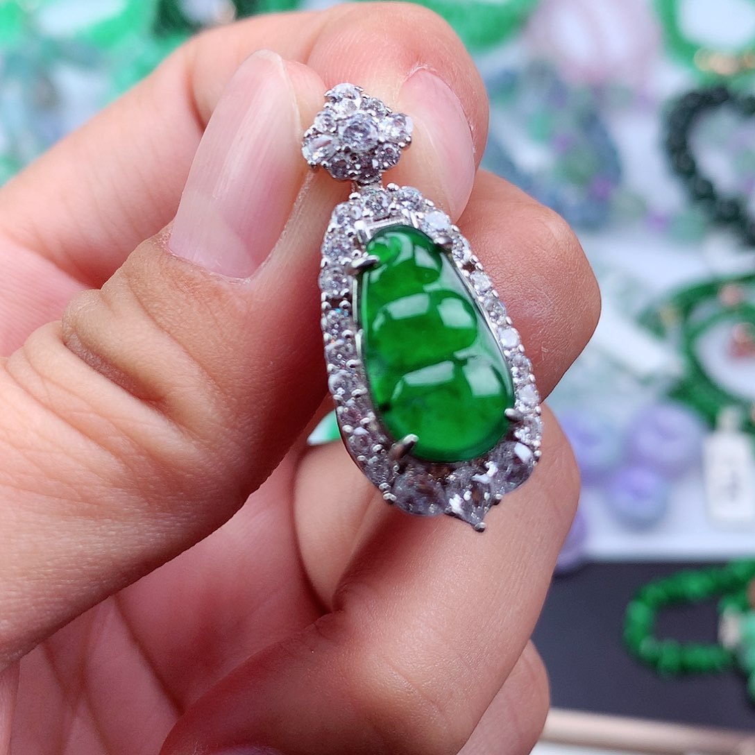 未镶嵌手链翡翠吊坠