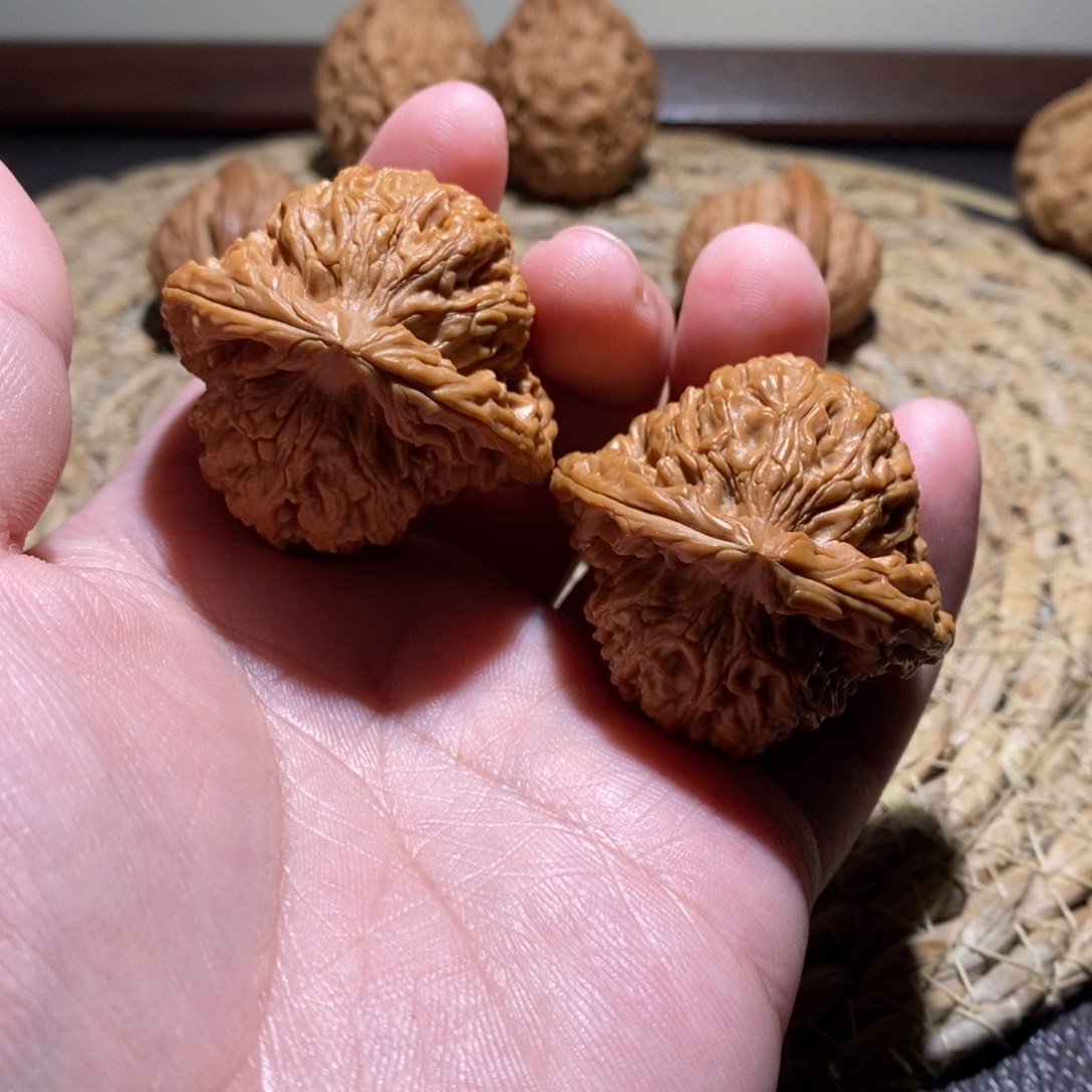 厚***物桃核吊坠42南疆石