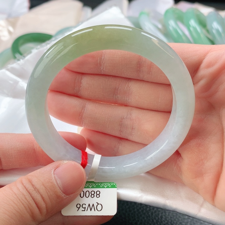 翡翠手镯未镶嵌缅甸A货翡翠手镯