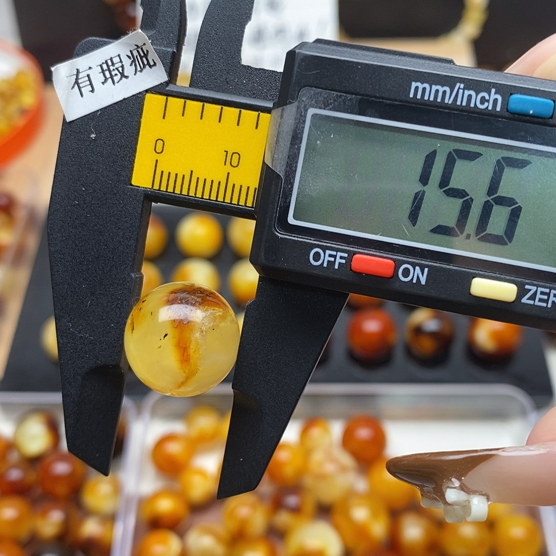 虫珀未镶嵌裸石蜜蜡826