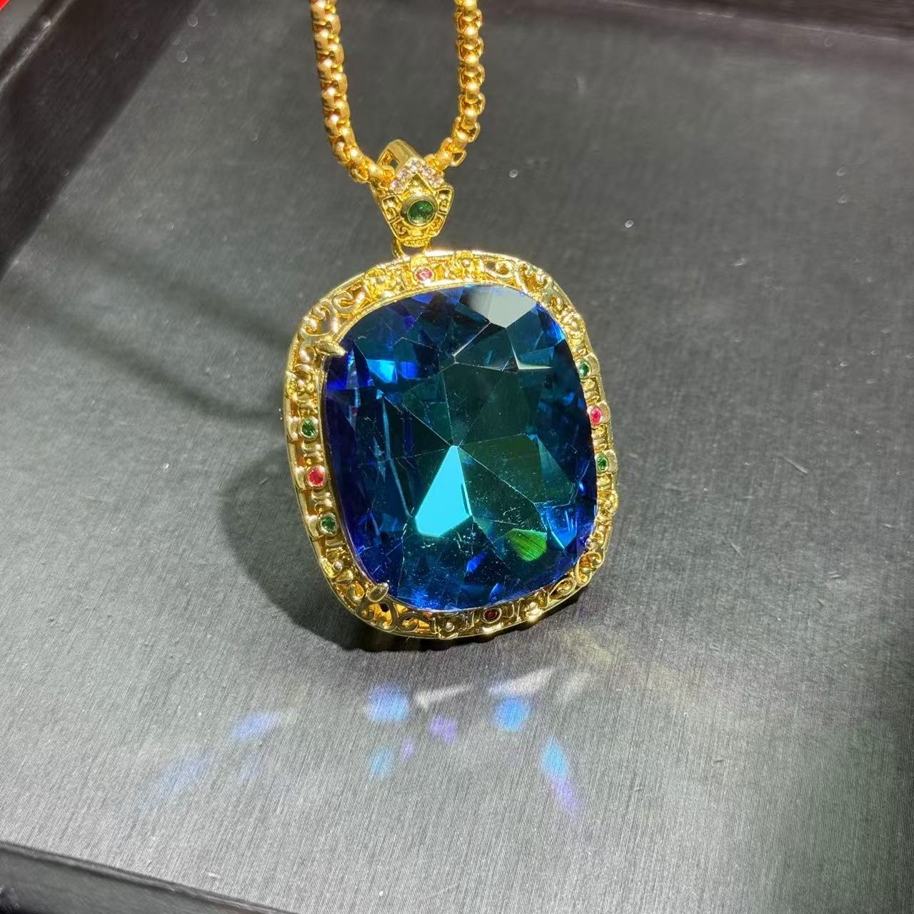 SS轻奢精美吊坠SJ111配链子