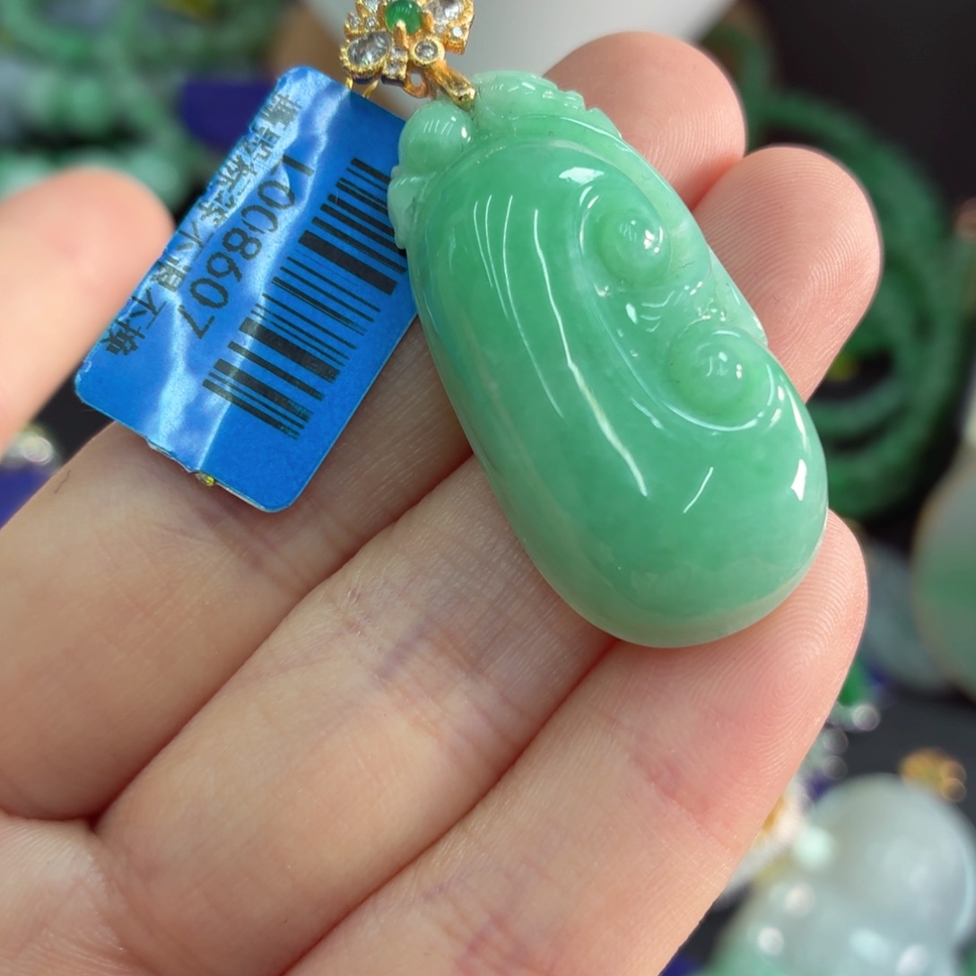 翡翠未镶嵌吊坠(不含链)