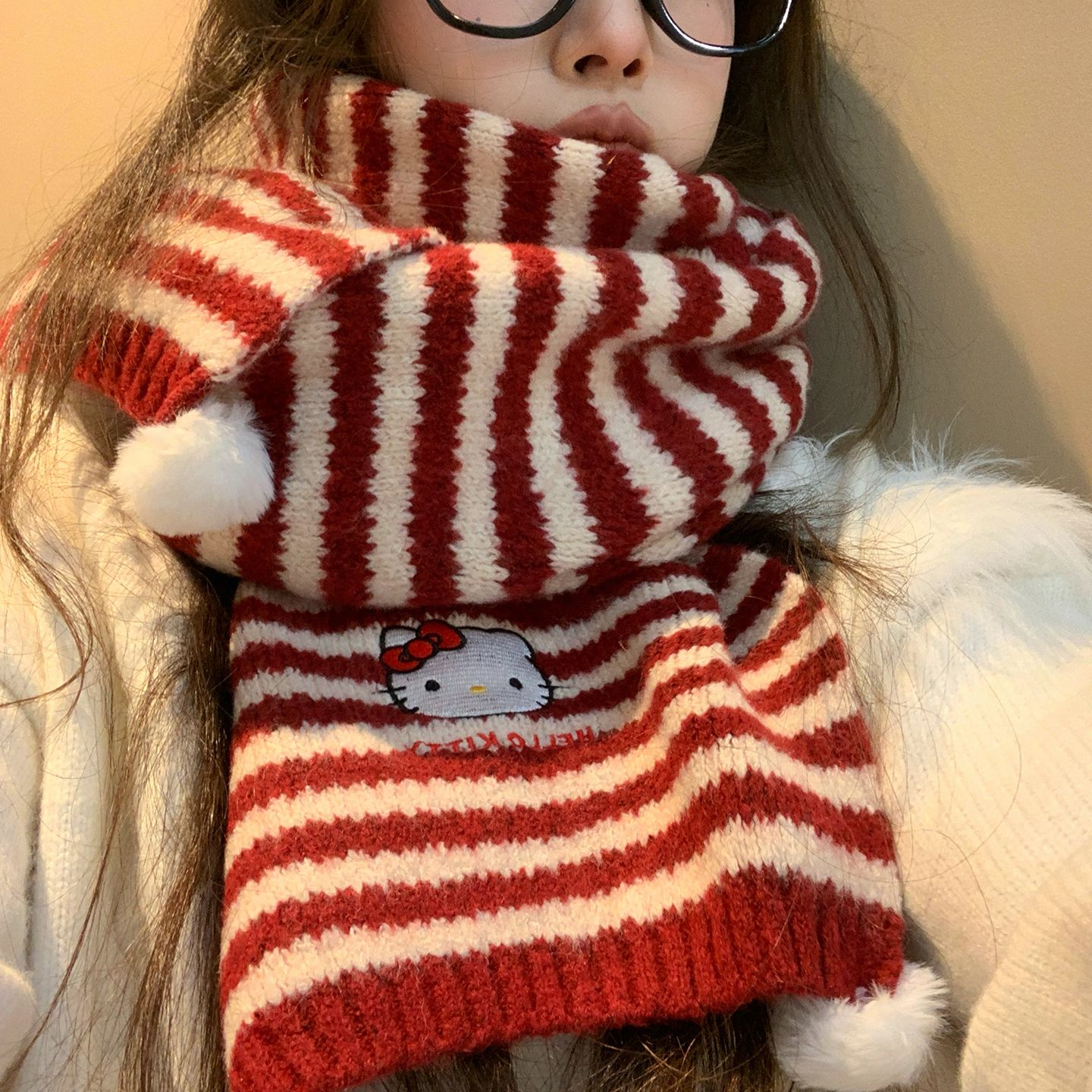 三丽鸥正版HelloKitty可爱卡通红色条纹围巾女冬加厚保暖针织围脖