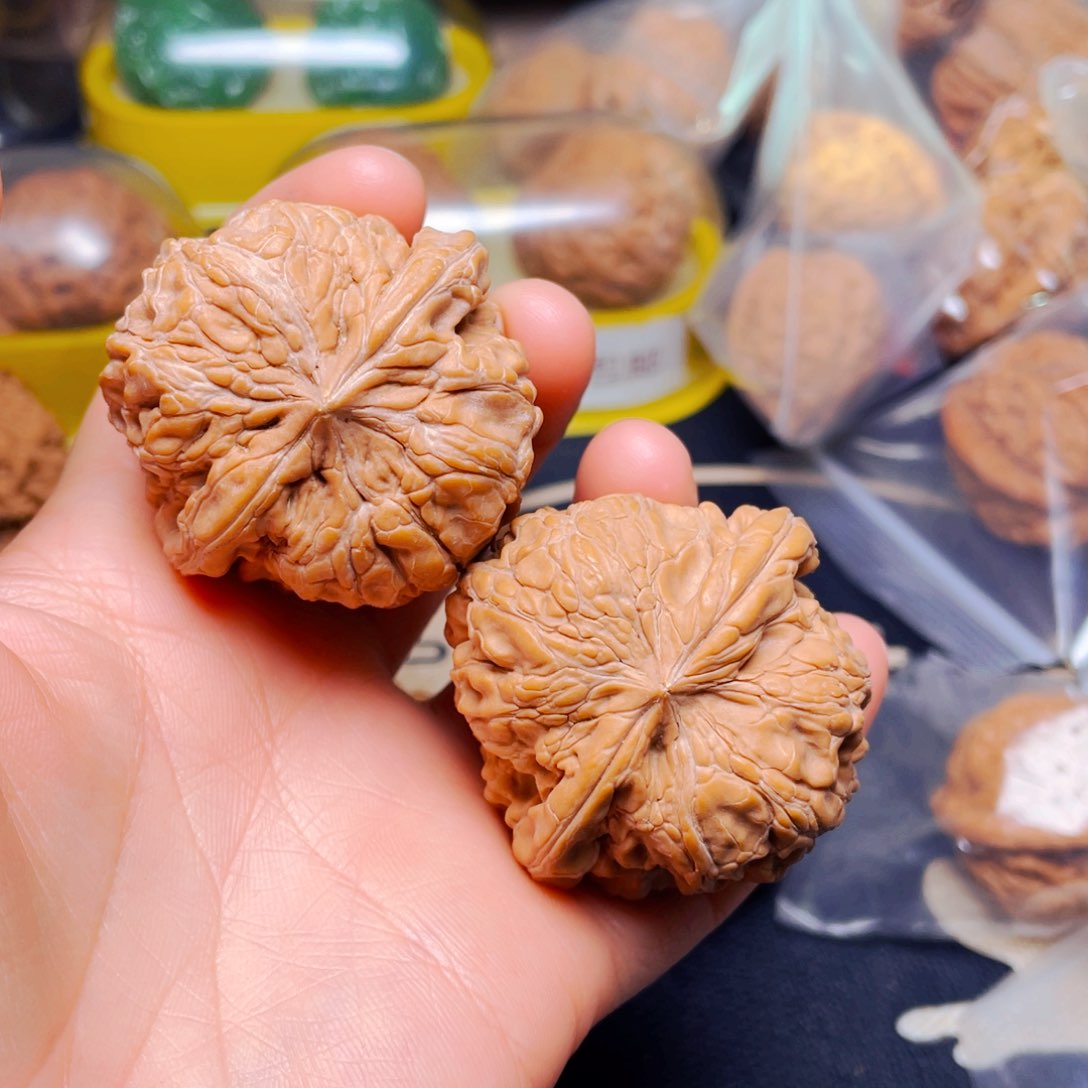 吊坠文玩核桃闷墩子