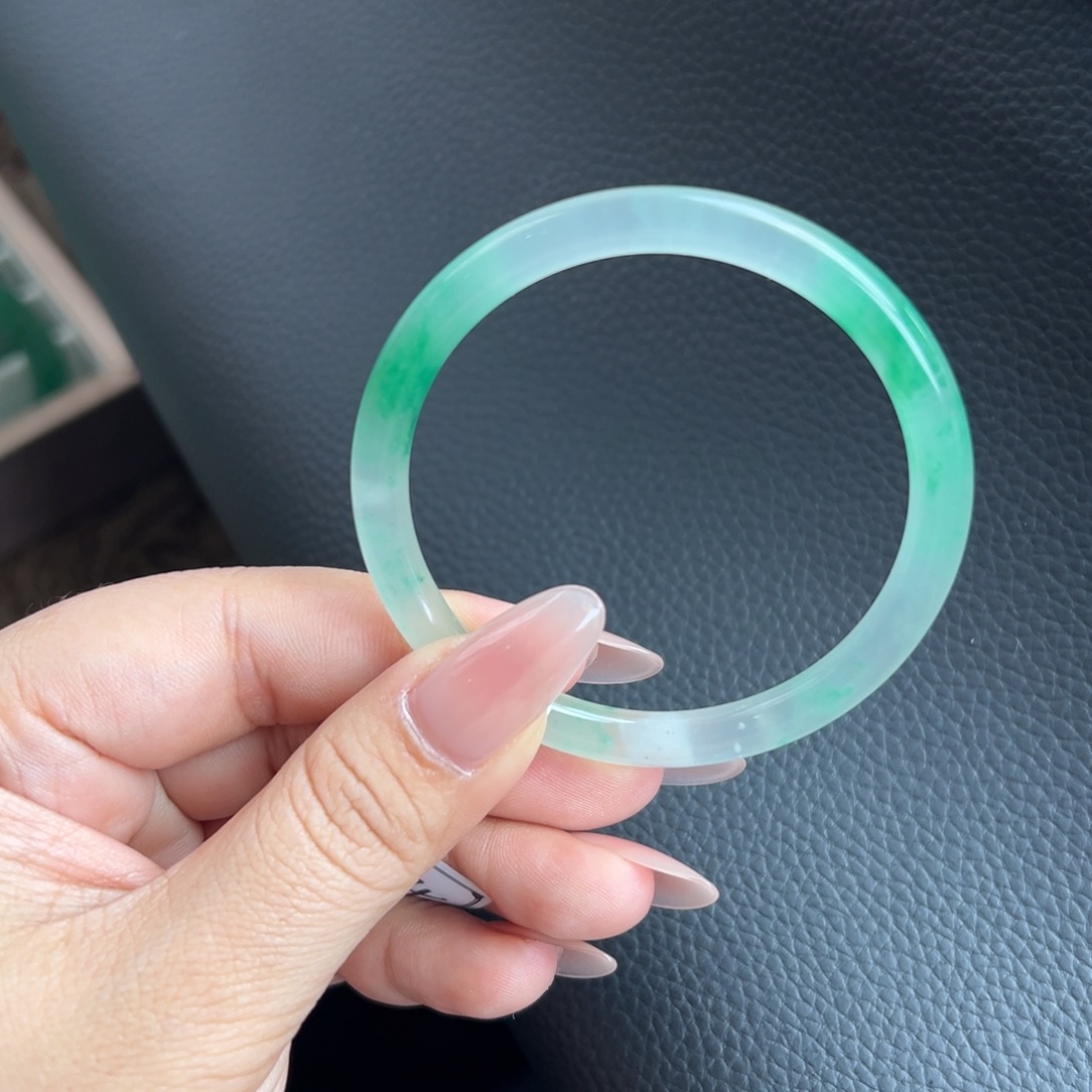 石英质玉未镶嵌手镯54