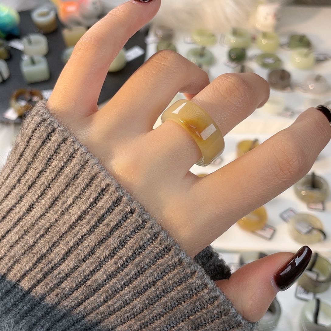 M****和田玉未镶嵌戒指c13一口糖圆切18.4