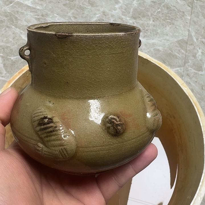 亚***洪陶摆件品相完整如图漂亮漂亮