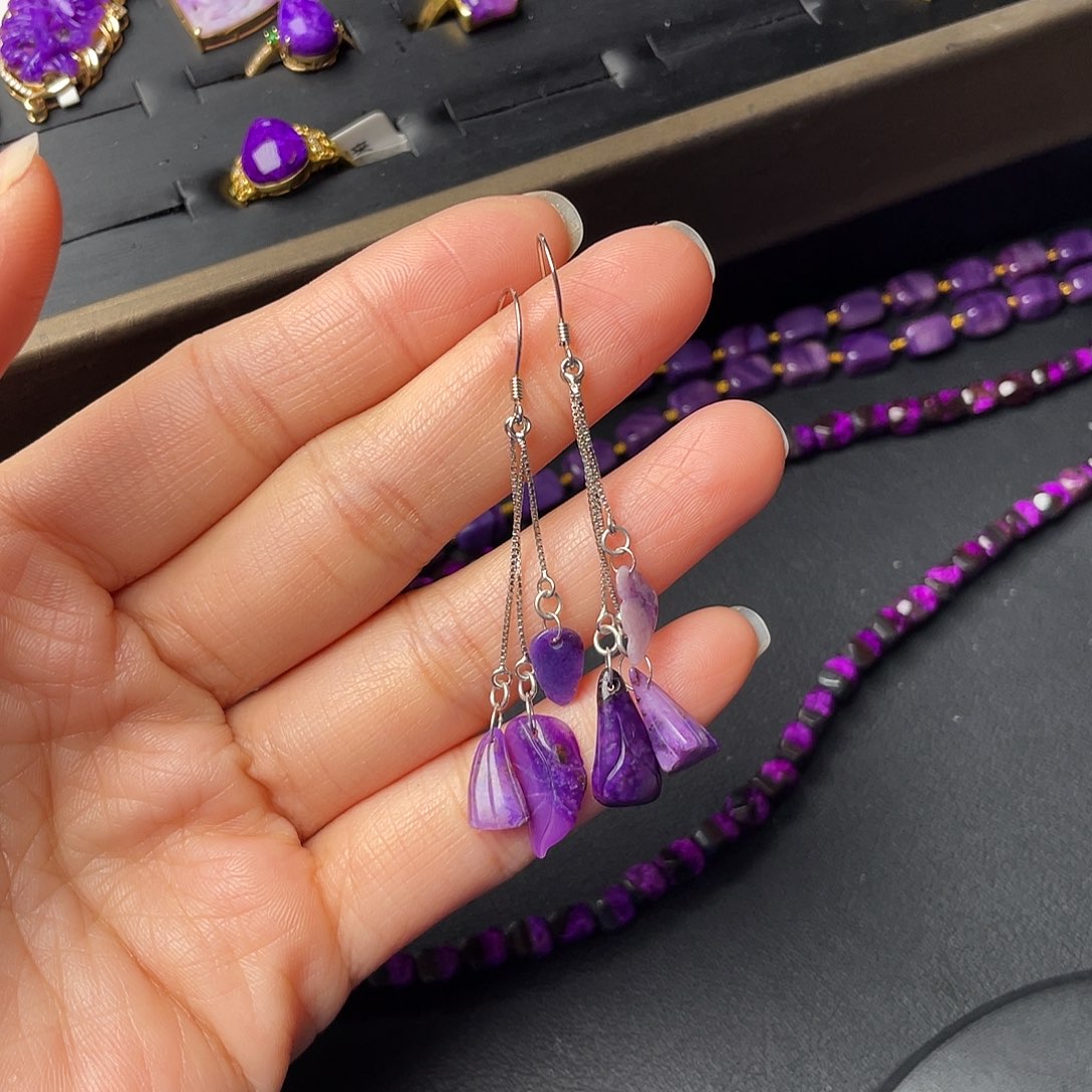 苏纪石（舒俱来）银S925镶嵌耳环