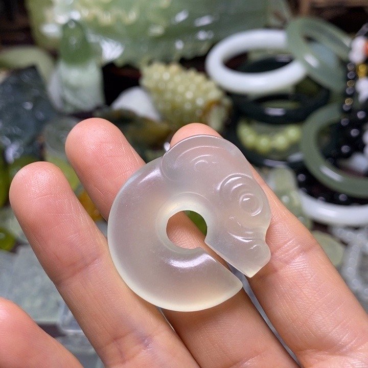 岫玉未镶嵌岫玉挂件