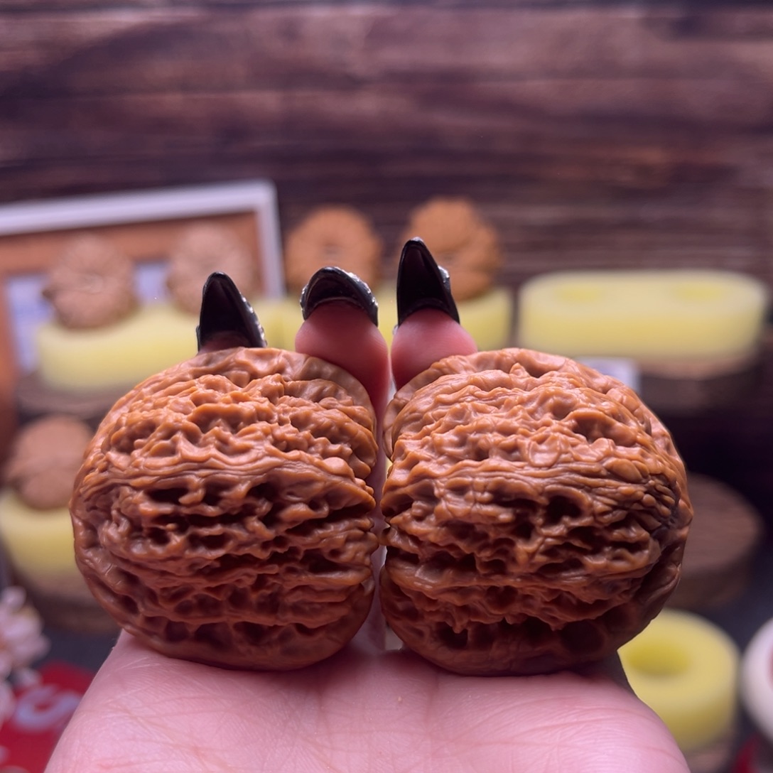 桃核吊坠南疆石闪75