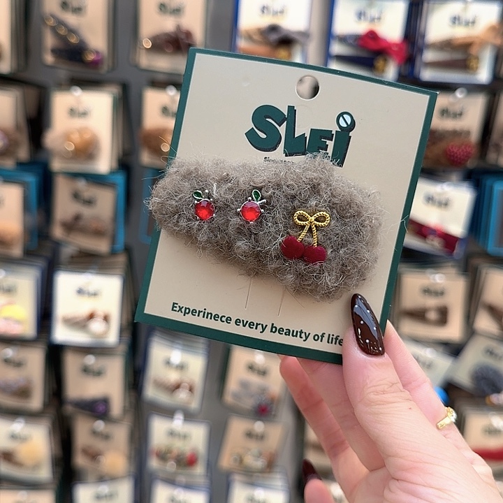 卡其色樱桃掰掰夹