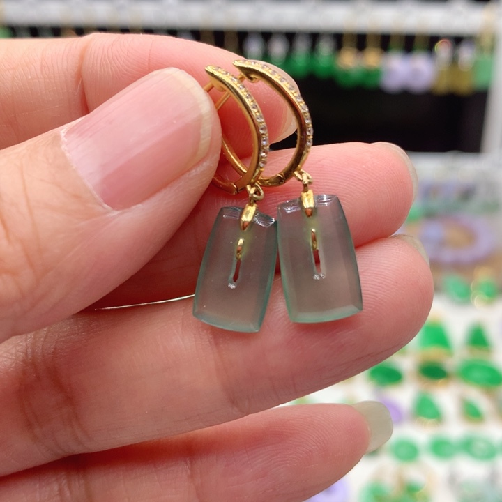 翡翠18K金镶嵌耳饰