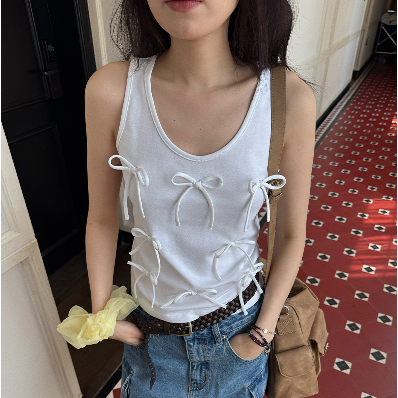 Seyora【遇见美好】欧若风纯色立体蝴蝶结吊带背心 D32211SY51