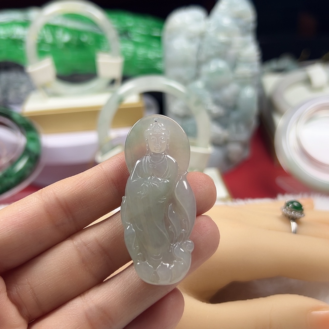 颈饰未镶嵌翡翠缅甸天然翡翠观音