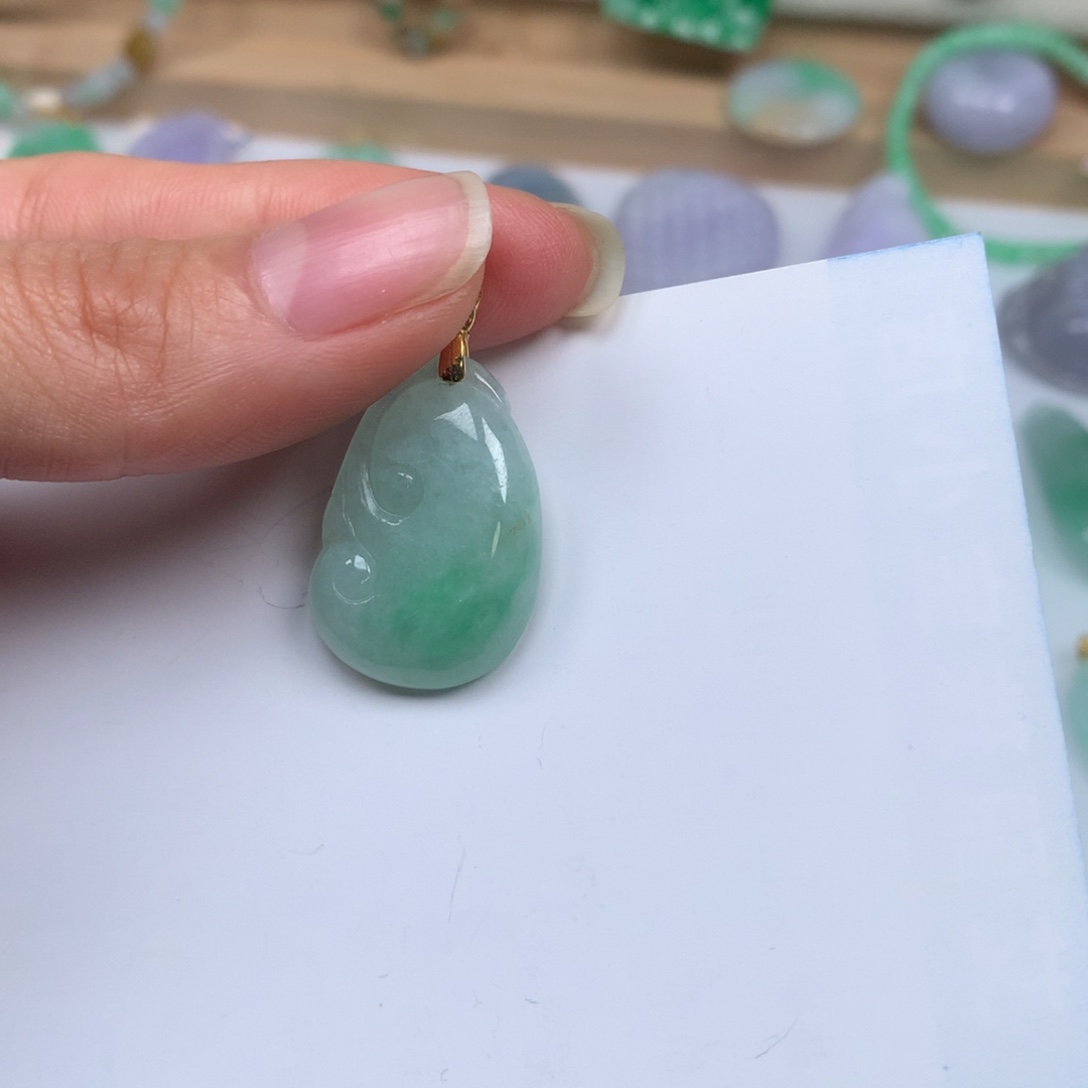 吊坠(不含链)未镶嵌翡翠