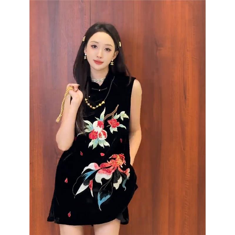 秋季新中式重工刺绣丝绒中长款马甲女时尚气质复古百搭立领上衣潮