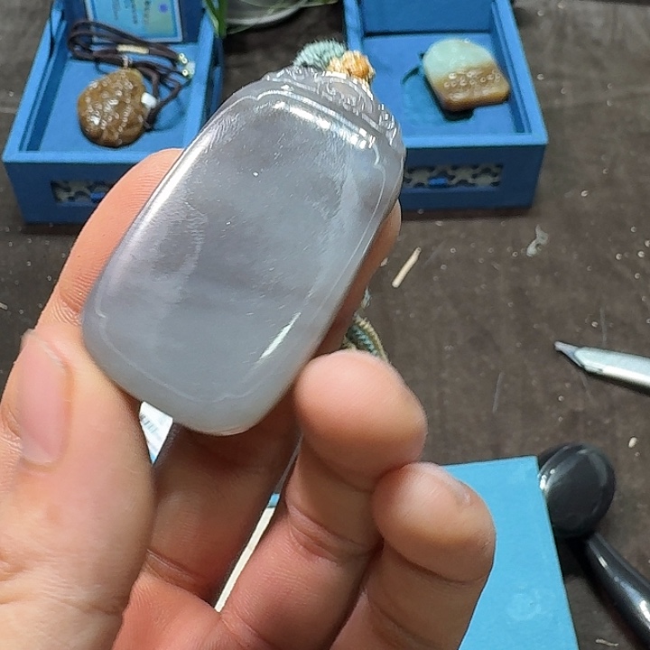未镶嵌和田玉（糖玉）车挂