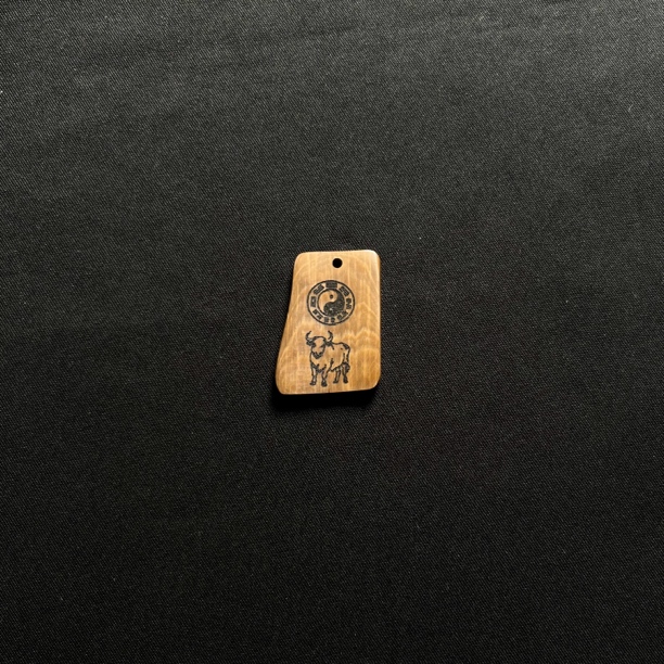 H41014 太极，生肖牛 只做天然猛犸牙