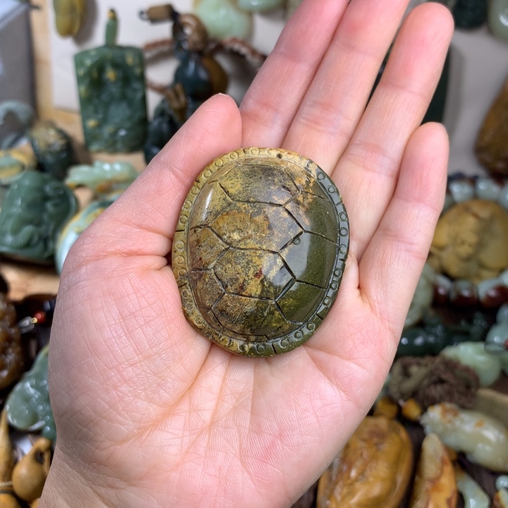 岫岩河磨玉（透闪石质玉）手把未镶嵌