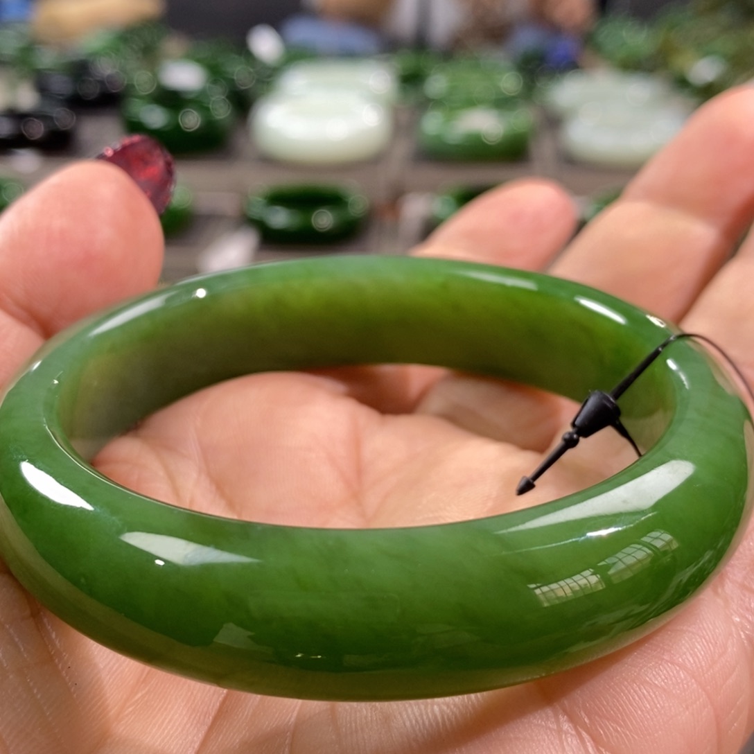 和田玉（碧玉）手镯未镶嵌