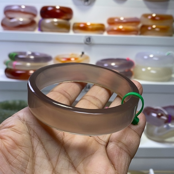 玛瑙/玉髓手镯未镶嵌