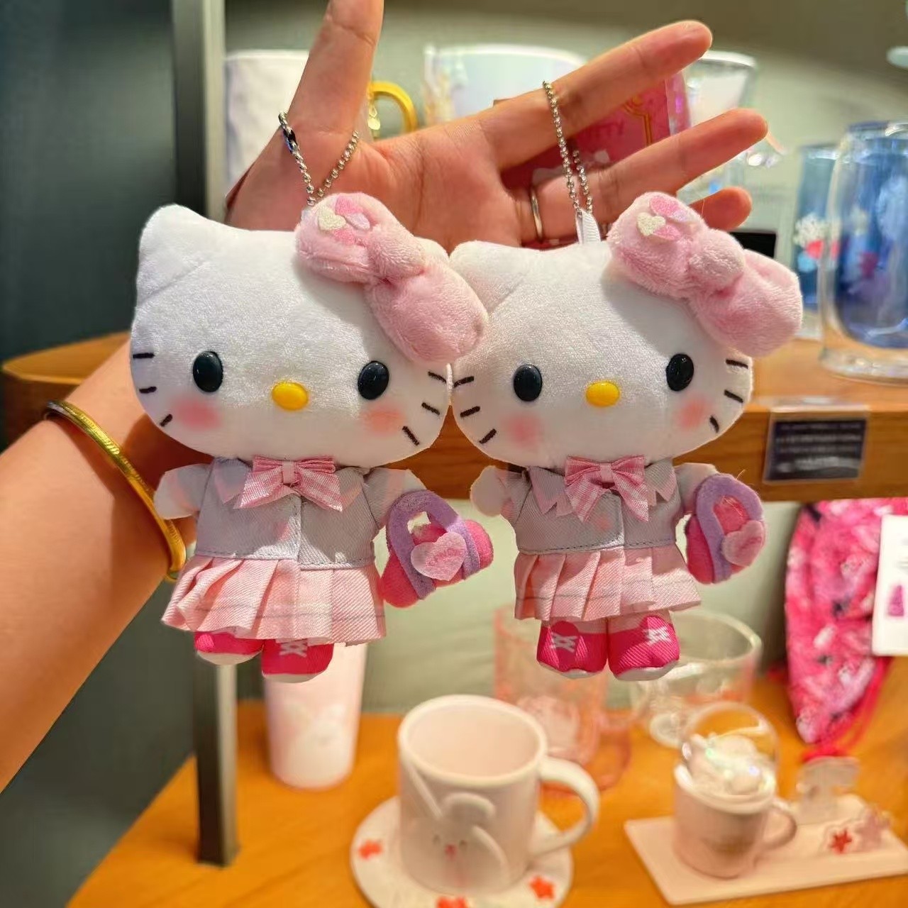 可爱毛绒公仔挂件！