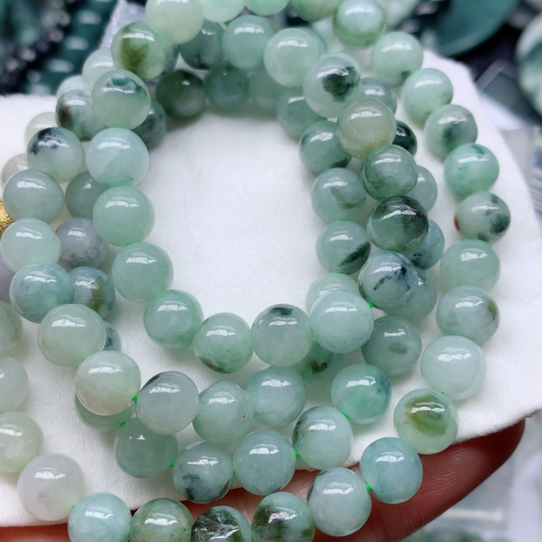 翡翠颈饰未镶嵌吊坠