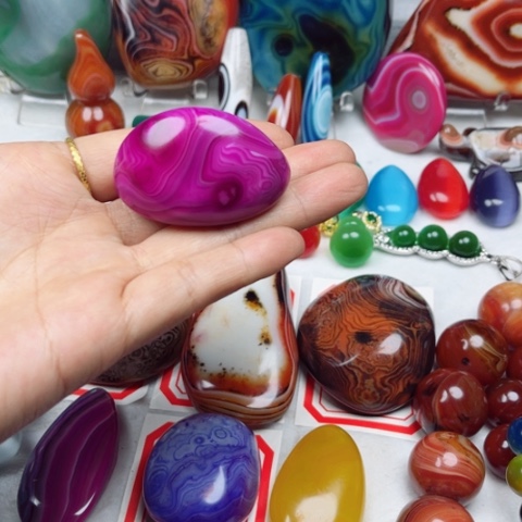 玛瑙/玉髓耳环未镶嵌