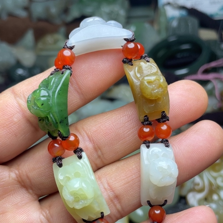 和田玉未镶嵌手链